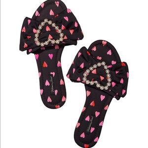 VICTORIA'S SECRET
Embellished Satin Bow Slide